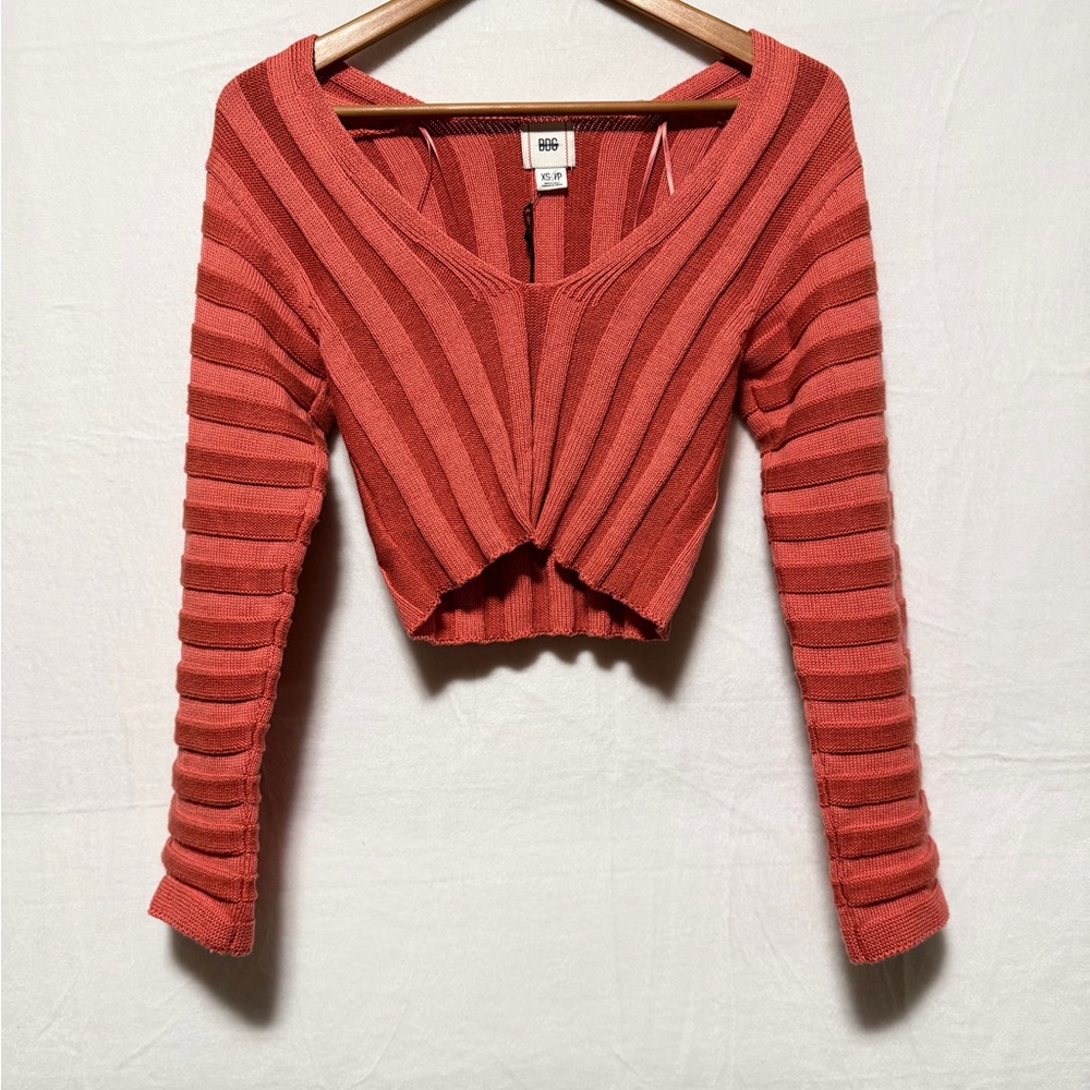 Urban Outfitters BDG Mavis Cropped Sweater Coral Sz XS - Picture 3 of 4